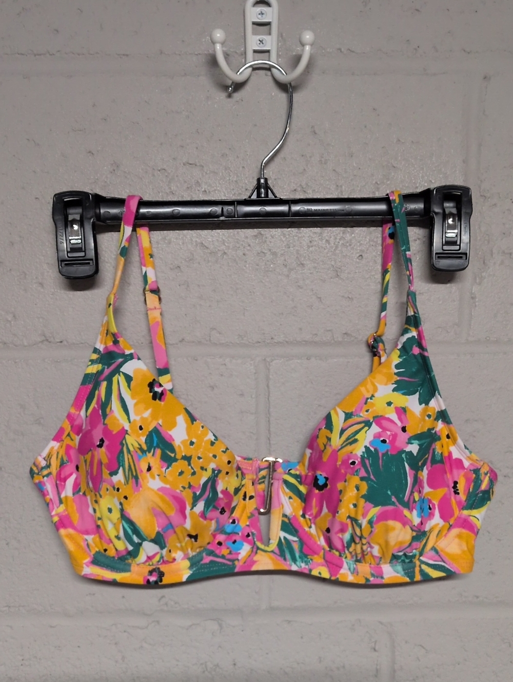 Anne Cole Women's V Wire Elongated Underwire Floral Bikini Top, size small